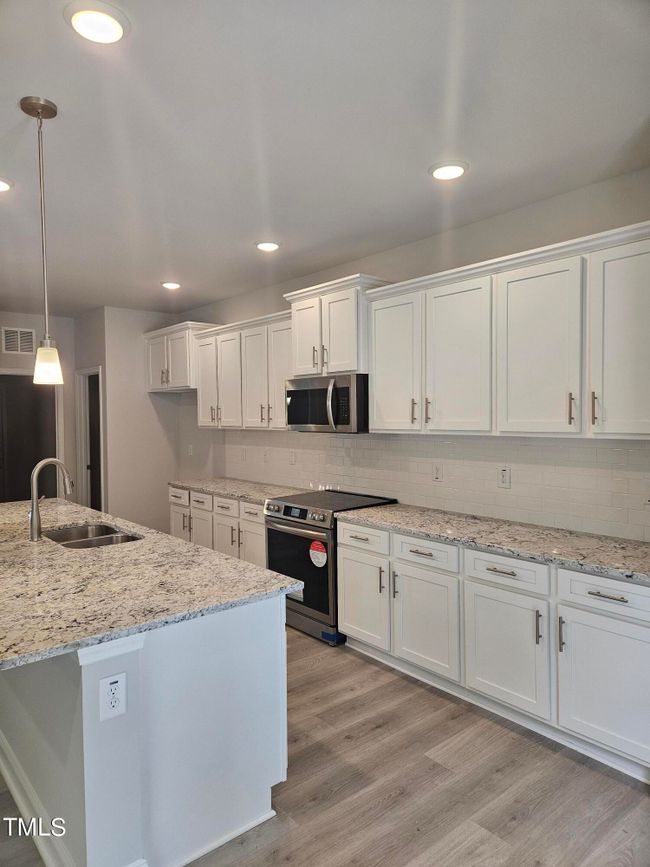 Kitchen | Image 7