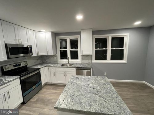 10924 Modena Place, PHILADELPHIA, PA, 19154 | Card Image