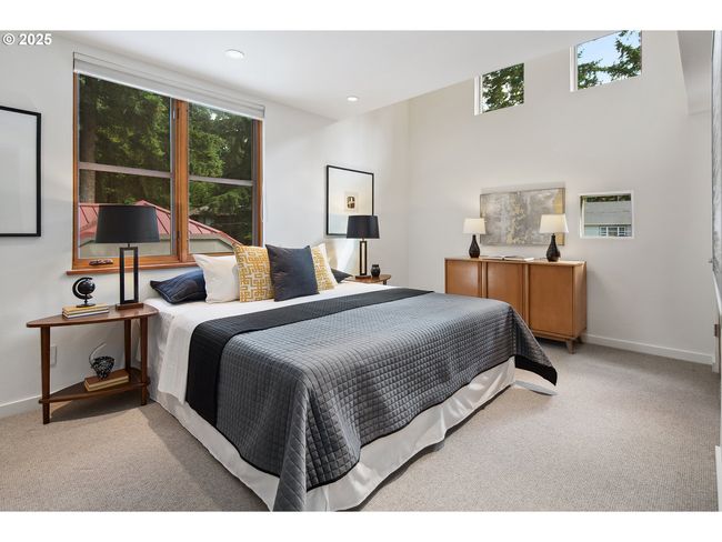 693 Terrace Dr, House other with 4 bedrooms, 4 bathrooms and 5 parking in Lake Oswego OR | Image 32