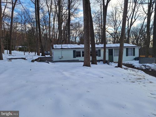 178 Huckleberry Ln, HARPERS FERRY, WV, 25425-4588 | Card Image