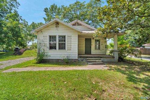 201 Stewart St Sw, Hartselle, AL, 35640-2919 | Card Image
