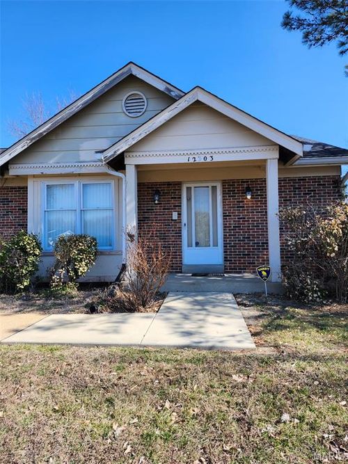 12303 White Cap Ln, Florissant, MO, 63033-4719 | Card Image