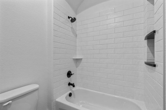 Downstairs Guest Bath | Image 36