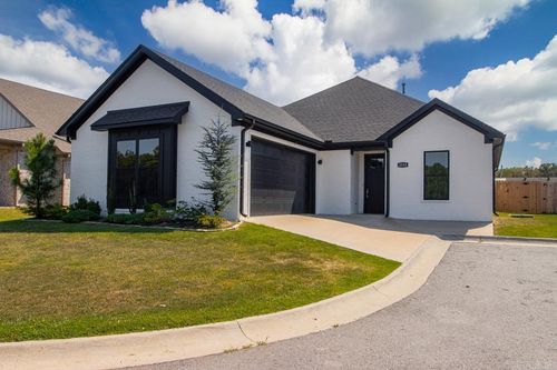 2533 Kara Ln, Bryant, AR, 72019-7575 | Card Image