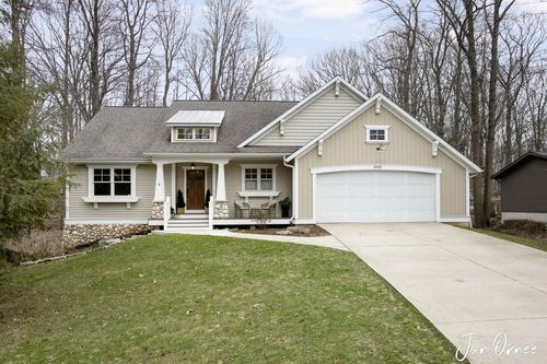 3359 Gaslight Ln, Saugatuck, MI, 49453-9497 | Card Image