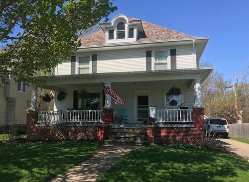 130 S State St, Tiskilwa, IL, 61368-9678 | Card Image