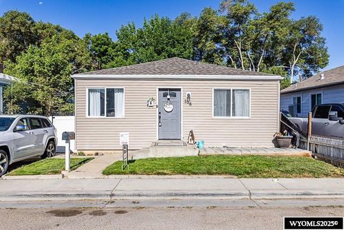 708 Pennsylvania Ave, Rock Springs, WY, 82901-7234 | Card Image