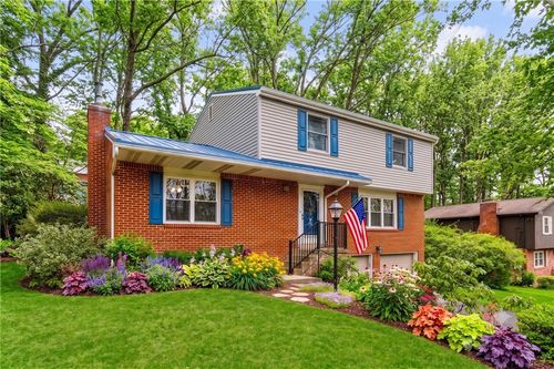 3028 Ben Venue Dr, Greensburg, PA, 15601-3822 | Card Image