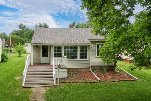 103 Portland Pl, Clinton, IL, 61727-1832 | Card Image