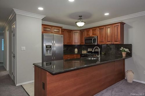 54-54 Neal Path, South Setauket, NY, 11720-4504 | Card Image