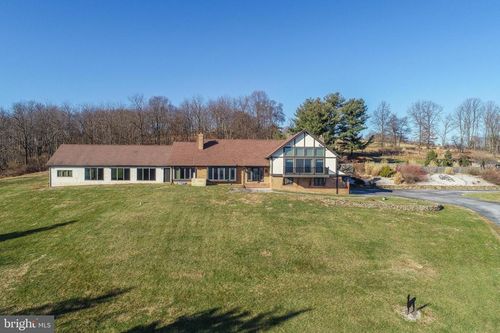 1496 Orchard Ln, BOYERTOWN, PA, 19512-8934 | Card Image