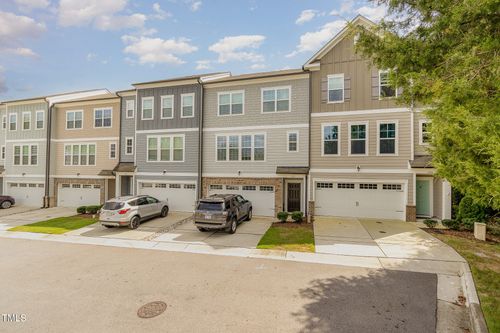 1415 Regents Ln, Apex, NC, 27502-2479 | Card Image