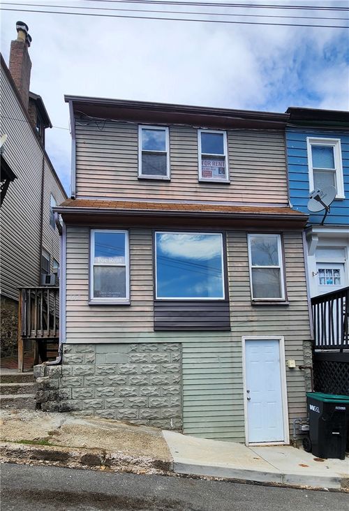 105 Davis St, Millvale, PA, 15209-2401 | Card Image