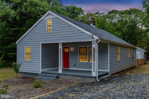 16 Enola Rd, FREDERICKSBURG, VA, 22405-3201 | Card Image