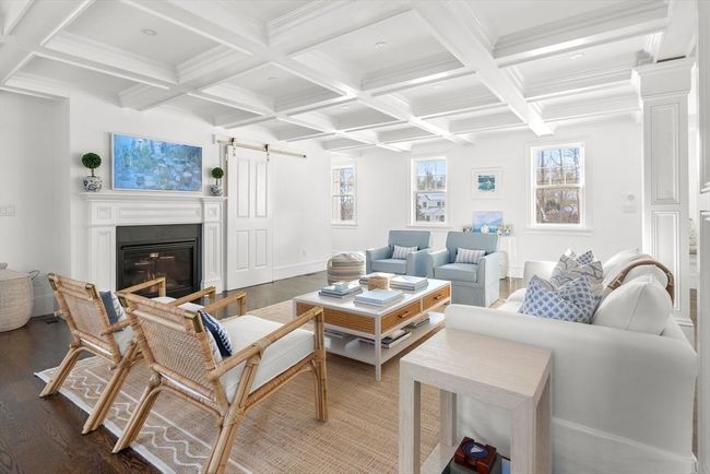 1040 Main St, House other with 3 bedrooms, 3 bathrooms and 6 parking in Hingham MA | Image 4