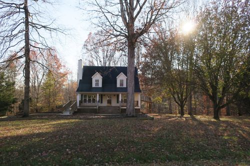 1081 Ridgecrest Dr, Kingston Springs, TN, 37082-9761 | Card Image