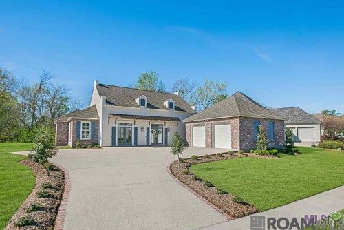 3505 Rue D Orleans, Baton Rouge, LA, 70810-0427 | Card Image