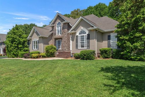 496 Megan Ln, Glasgow, KY, 42141-7642 | Card Image