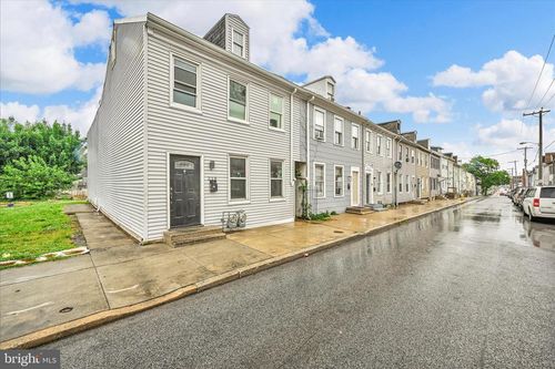 219 Walnut St, York, PA, 17403-1518 | Card Image
