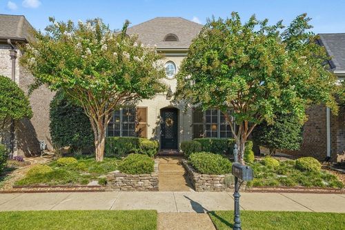 1974 Arden Landing Cv S, Germantown, TN, 38139-5704 | Card Image