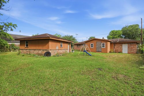 2533 Wall St, Houston, TX, 77088-7038 | Card Image