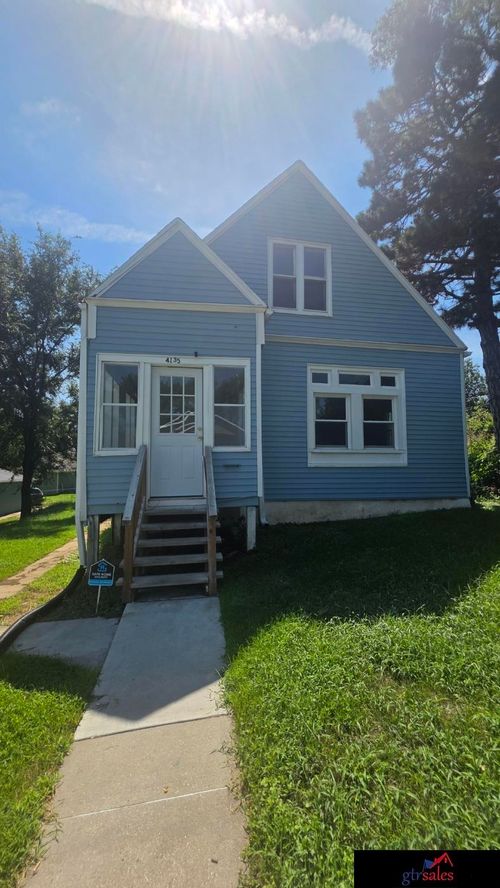 4135 Grant Street, Omaha, NE, 68111 | Card Image