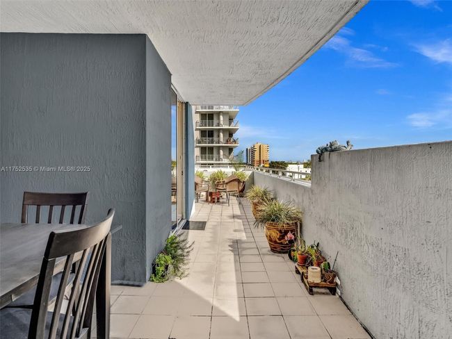 APT-506 - 2600 Sw 27 Th Ave, Condo with 2 bedrooms, 2 bathrooms and null parking in Miami FL | Image 17