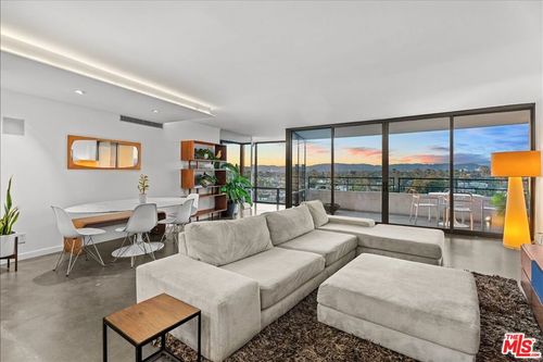 unit-327-4316 Marina City Dr, Marina del Rey, CA, 90292-5818 | Card Image