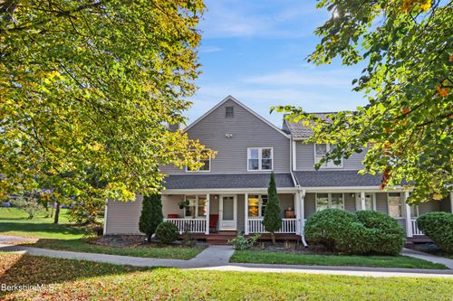 1a-880 East St, Lee, MA, 01238-9127 | Card Image