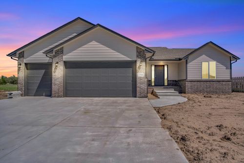 1316 Main St, Halstead, KS, 67056-2045 | Card Image