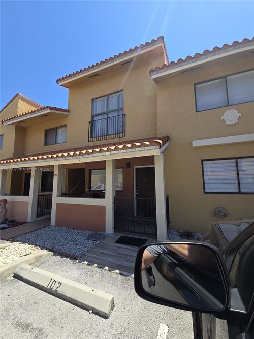 apt-202-2770 W 61st Pl, Hialeah, FL, 33016-5939 | Card Image