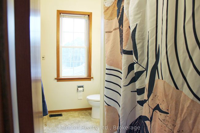 402558 Grey Road 17, House other with 2 bedrooms, 2 bathrooms and 10 parking in Georgian Bluffs ON | Image 32