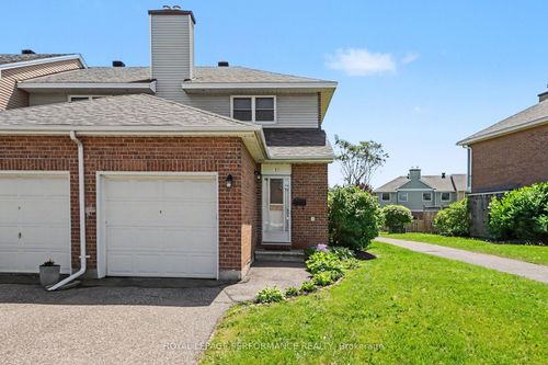 17 Bentbrook Cres, Ottawa, ON, K2J3X9 | Card Image