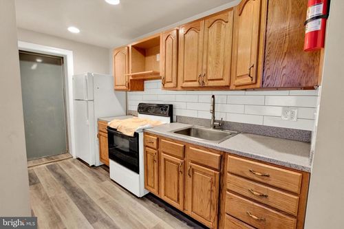 2-531 Chestnut St, READING, PA, 19602-1856 | Card Image