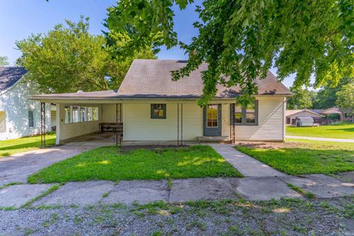 52 E Spring St, Chrisney, IN, 47611-9738 | Card Image