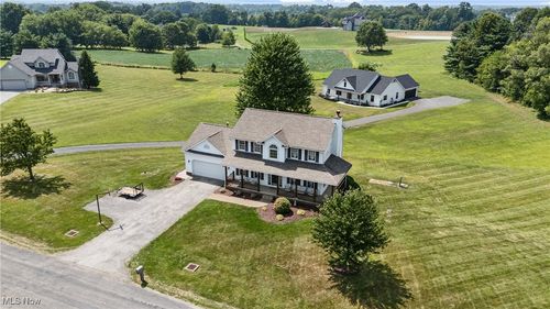 1103 Terraho Dr, Salem, OH, 44460-9778 | Card Image