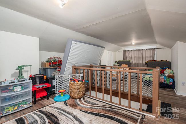 Finished attic | Image 22
