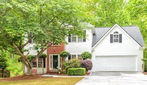 2262 Silver Fox Ln, Buford, GA, 30519-7053 | Card Image