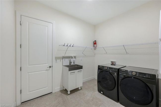 11641 Canal Grande Dr, House other with 4 bedrooms, 3 bathrooms and 2 parking in FORT MYERS FL | Image 27