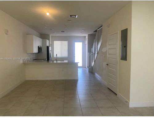 apt-106-6455 Nw 103rd Pl, Doral, FL, 33178-4714 | Card Image