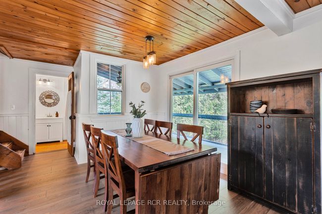 17329 Shaws Creek Rd, House other with 3 bedrooms, 2 bathrooms and 6 parking in Belfountain ON | Image 22