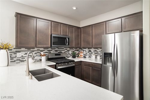 484 Ylang Pl, Henderson, NV, 89015-7535 | Card Image