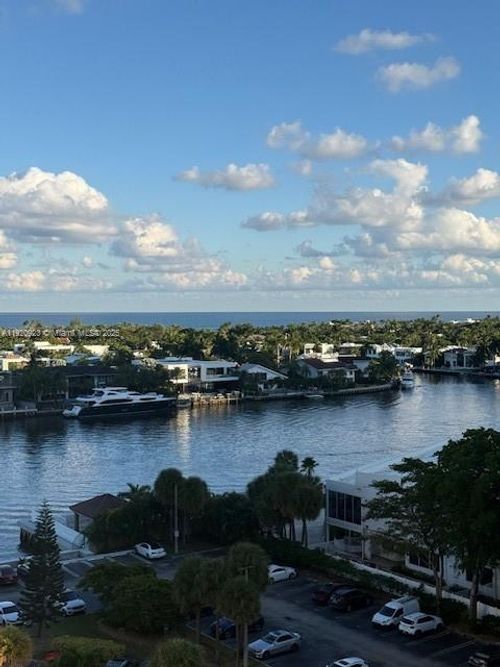 apt-1036-20505 E Country Club Dr, Aventura, FL, 33180-3039 | Card Image