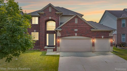 5142 Trailwood Ln, Warren, MI, 48092-2399 | Card Image