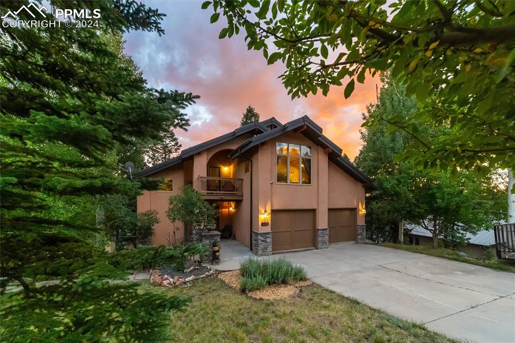 Falcons Rest Pl, Woodland Park, CO 80863
