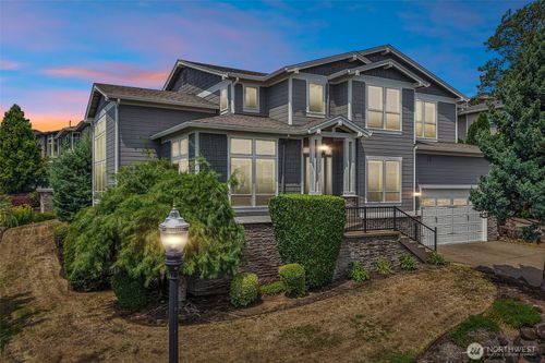 2551 W 1st St, Washougal, WA, 98671-5176 | Card Image