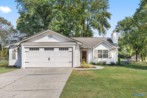 9742 Wallwood Dr Se, Huntsville, AL, 35803-1764 | Card Image