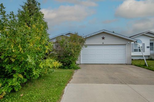 8825 104 Avenue, Grande Prairie, AB, T8X1K9 | Card Image