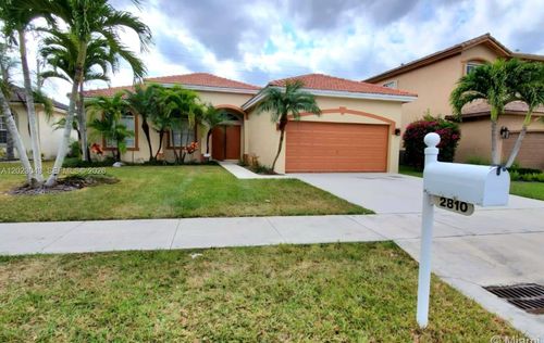 2810 Dunwoodie Pl, Homestead, FL, 33035-1211 | Card Image