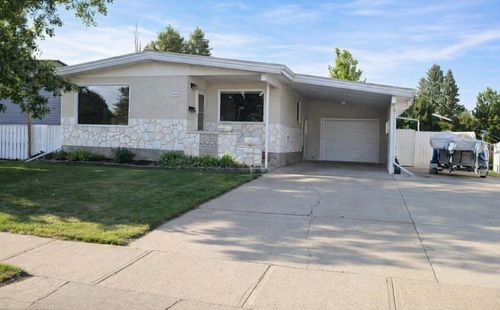 1121 Lakemount Blvd S, Lethbridge, AB, T1K3S4 | Card Image